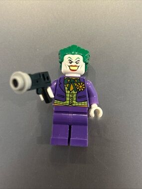 Lego Joker minifigure